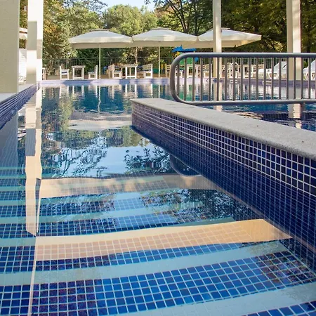 Ariana 3* Китен